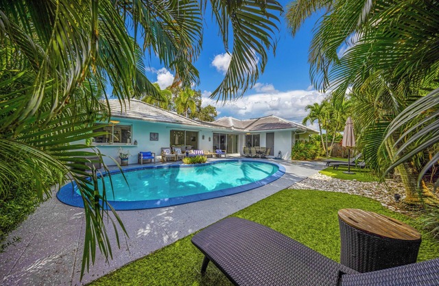 Chic 3 BR Villa with Private Pool – Fort Lauderdale