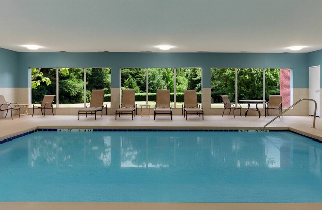 Chic & Elegant Room near Starmount Shopping