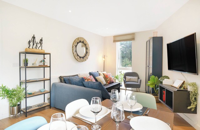 Chic London Apartment – Zone 2