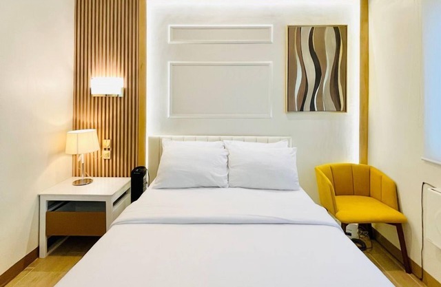Chic Studio Spaces at LaFayette Park Square