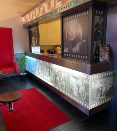 CineHotel Maroni