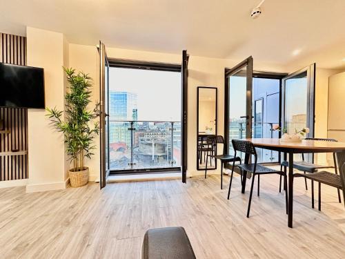 City centre, Top floor apartment, Two balconies