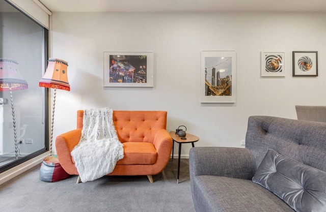 City edge Living in Trendy North Melbourne