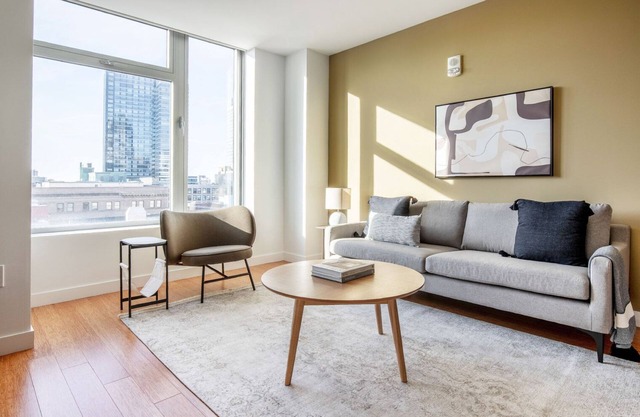 Classic Downtown 1BR w/W/D & Gym, nr Greenway, by Blueground