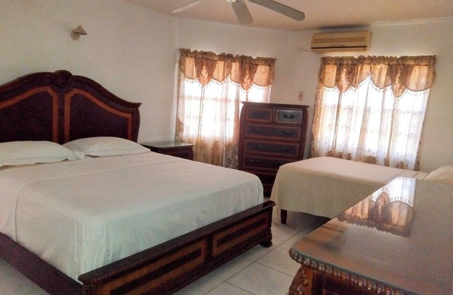 Clean and Spacious 2-bedroom Apartment in Montego Bay