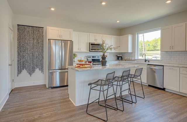 Clean Slate 5631- Sleeps 8
