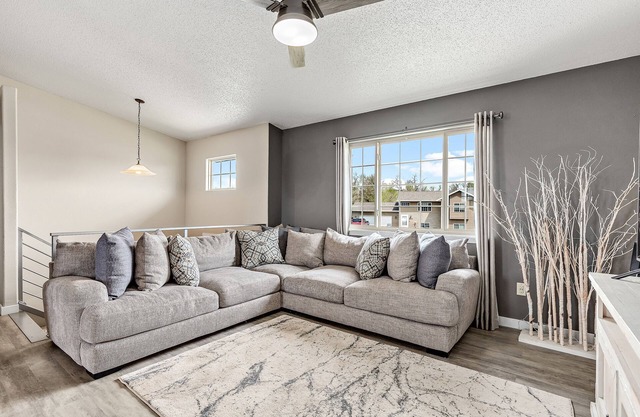 Close to Airport! Newly updated home! Great neighborhood!