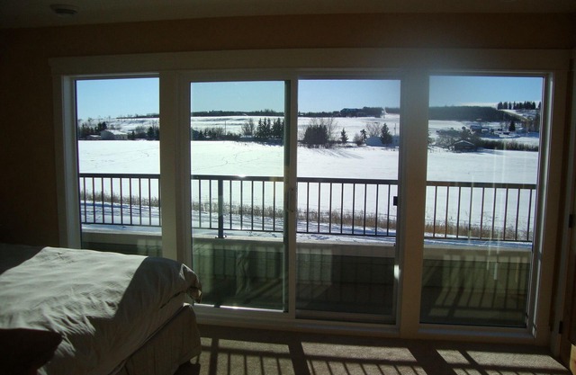 Close to Calgary and Spruce Meadows Esquestrian