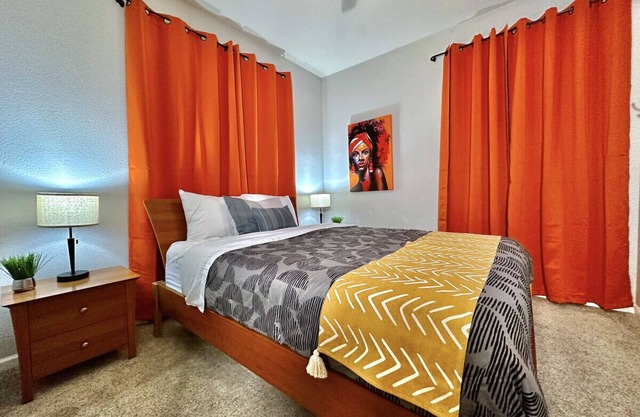 Close to SMF-Comfortable King Mattress-Garage Park