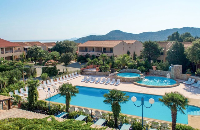 Club Benista T2 by Interhome