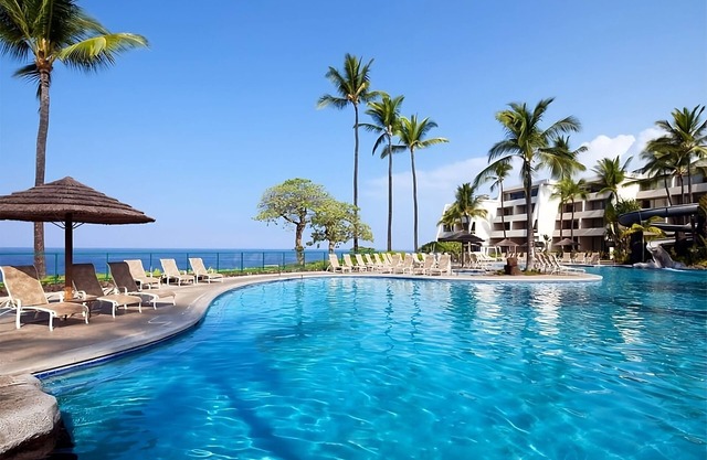 Club Oceanfront Suite 2 Double Beds at Outrigger Kona Resort and Spa