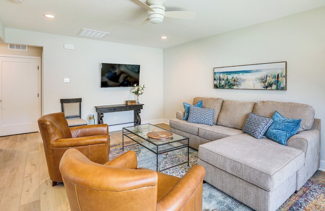 Coastal Carlsbad Cottage Near Beach & Village!