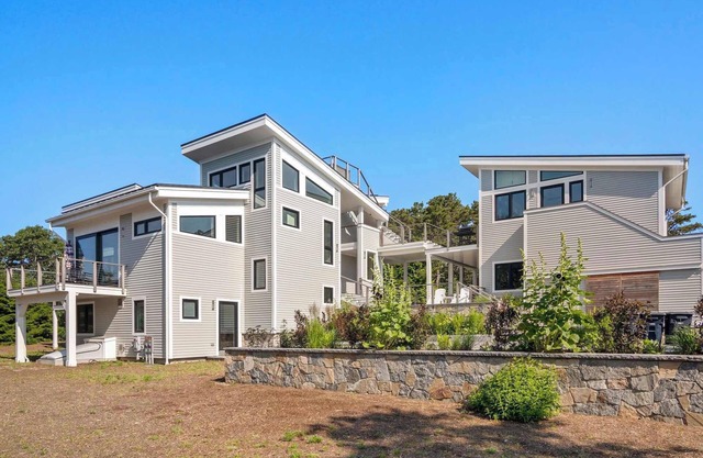 Coastal Luxury Near Wellfleet's Best Beaches