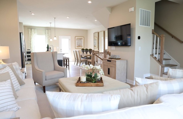 Coastal Luxury Townhome; Home Arcade, Pools, Pet-Friendly, Gym, Close to Beaches