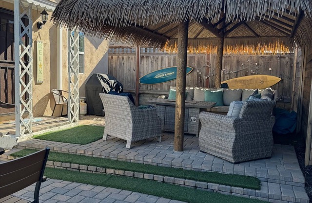 Coastal Retreat: Carlsbad Beach & Village only 2 blocks walk