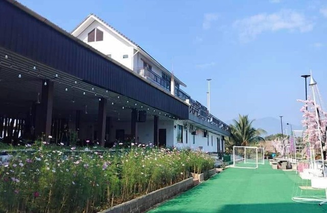 Coconut Garden Garden Cafe