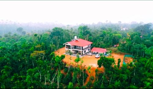 Coffee hills Homestay- near etthina buja, devaramane, bettadhabiraveshvara temple