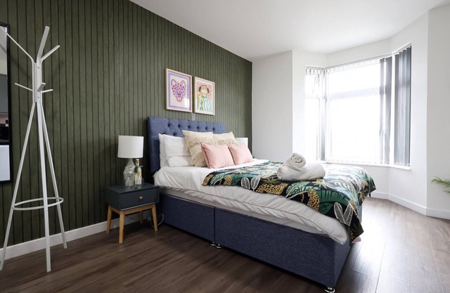 Cohost Partners Stylish Studio Near Cardiff Bay