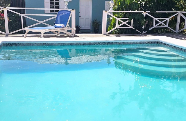 Colibri Oasis 3-BR Villa in wonderful Grace Bay with Pool steps from your door!
