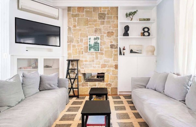 Collected/Places Woolloomooloo - The heart of Syd