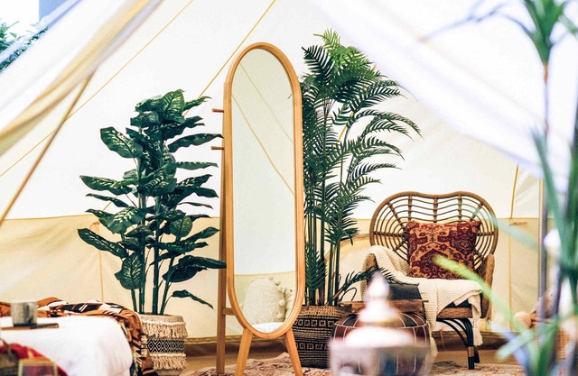 Colony: Castra: Glamping in the city