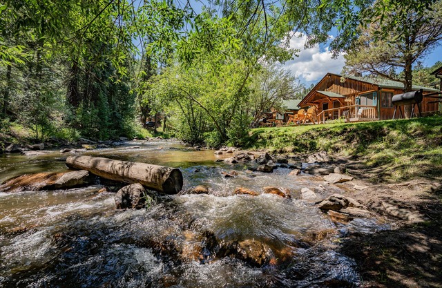 Colorado Bear Creek Cabins