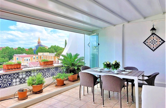 COLOSSEUM TERRACE DELUXE APARTMENT - 6 PEOPLE