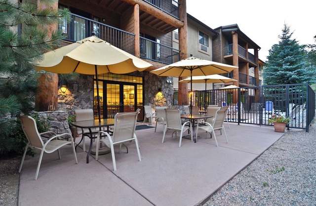 Comfort Suites Golden West on Evergreen Parkway