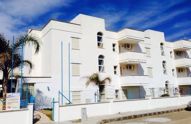 Comfortable two-room apartment with garden at 120 m from the beach