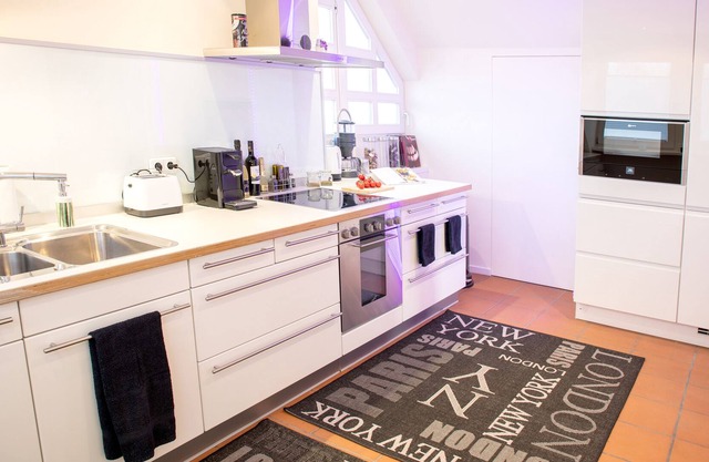Comfortable 110 sqm in 2-family house with separate entrance, great view, SW balcony