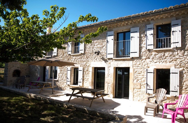 Comfortable, air-conditioned, with swimming pool Drôme Provençale Grignan