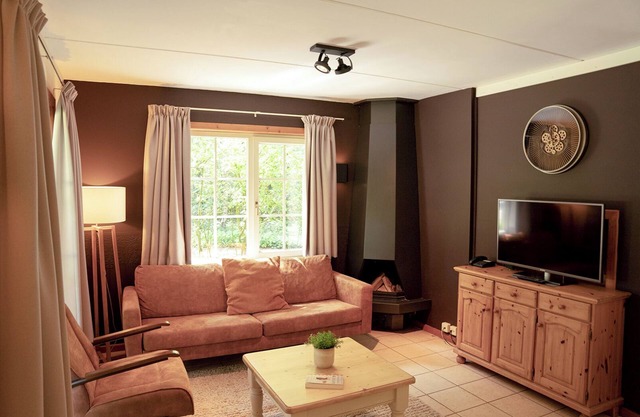 Comfortable and fully equipped apartment located by forest
