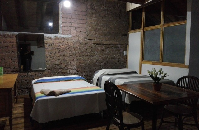 COMFORTABLE AND WARM OYAMEL DEPARTMENT IN OLD HOUSE 30 MIN. FROM TOLUCA
