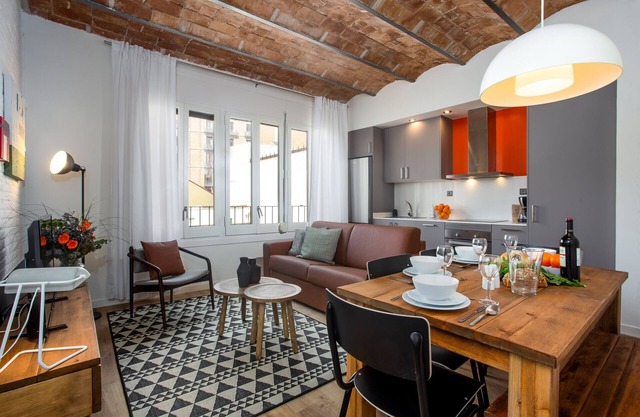 Comfortable apartment recently renovated and in the heart of the city