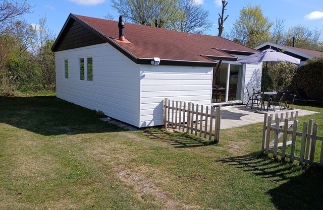 Comfortable bungalow, free WiFi, dogs are welcome
