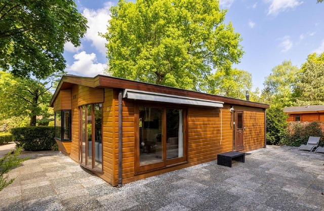 Comfortable chalet with dishwasher, in the Veluwe