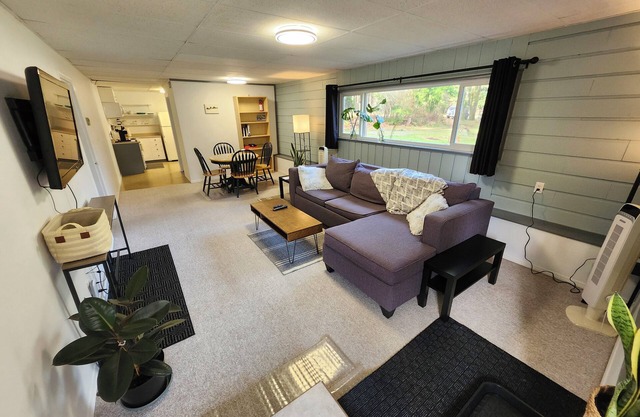 Comfortable Home in the Comox Valley