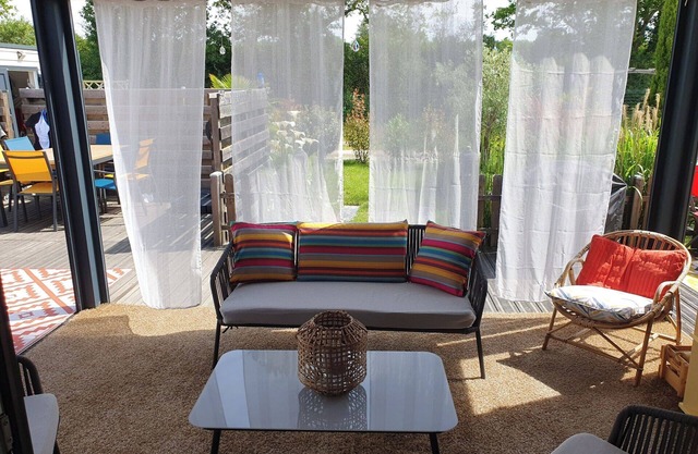Comfortable lodge with jacuzzi in Sainte Foy near Sables d'Olonne