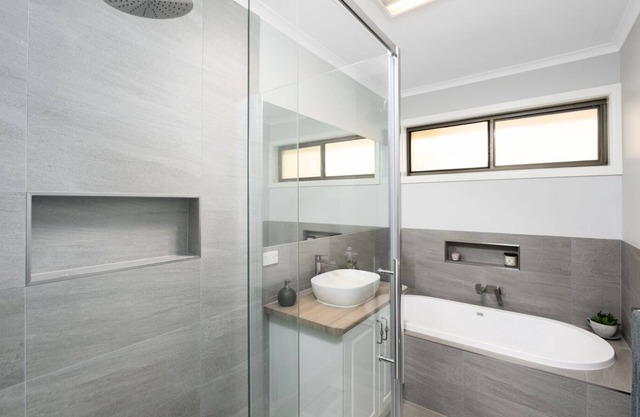 Comfortable recently renovated family home close to SovereignHill.