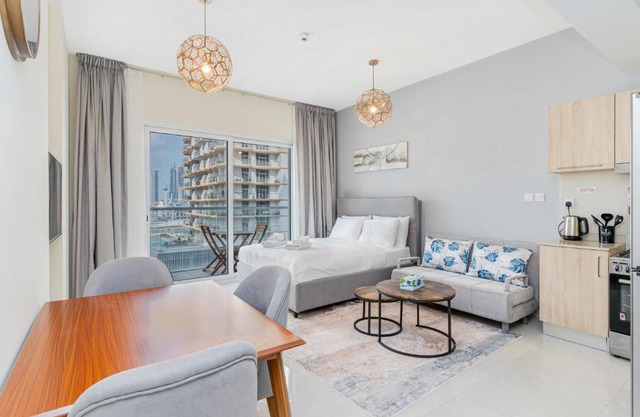 Comfortable Studio Stay with City Views
