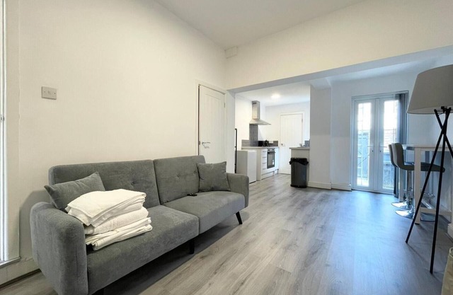 COMFY BEDS – EMERGENCY HOUSE