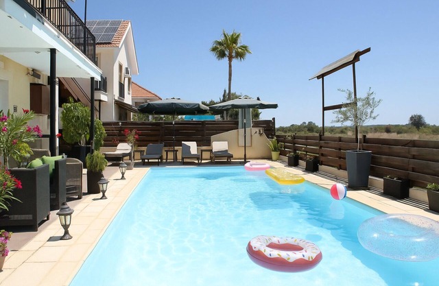 Comfy room with sea view in Villa private pool fitness room in adorable Oroklini