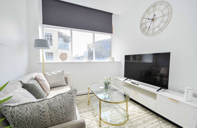 Compact & Convenient 1 Bed Apartment in Bradford
