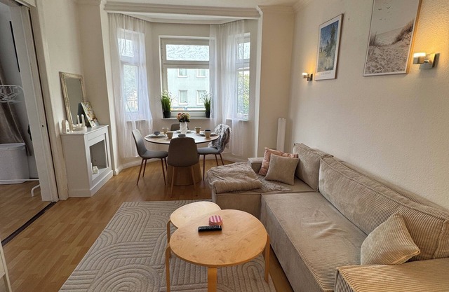 Complete: 2-room apartment centrally located in an old building
