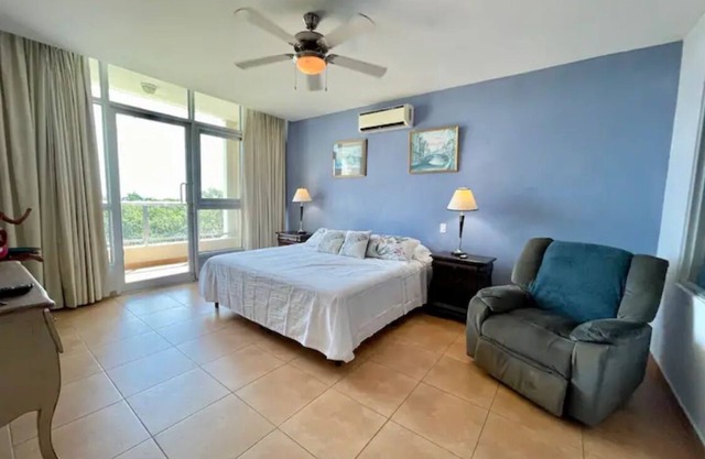 Condo Resort Looking Condo at Coronado Beach