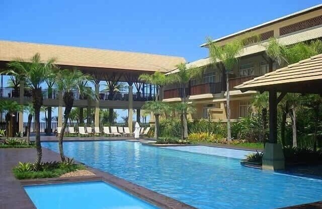 Condominium on the sand in Guarujá SP. Comfort and beautiful photos guaranteed!