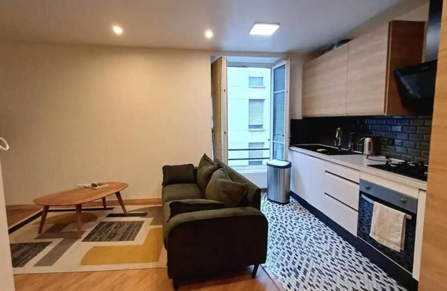 Confort & Calme à Paris - 2 Bedrooms, Idéal Famille ou Pro, Metro à 2 min