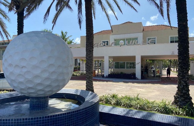 Conforto e Lazer no Golf Ville Resort Alto Padrão