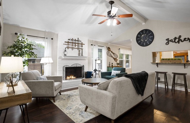★ Contemporary 3BR Ranch in S. Central Austin ★