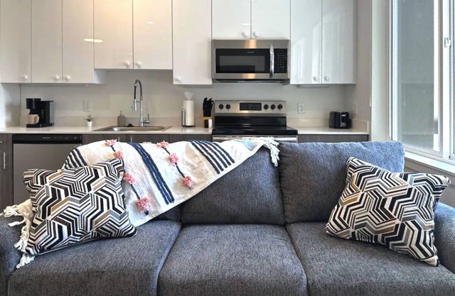 Contemporary Studio in Denver